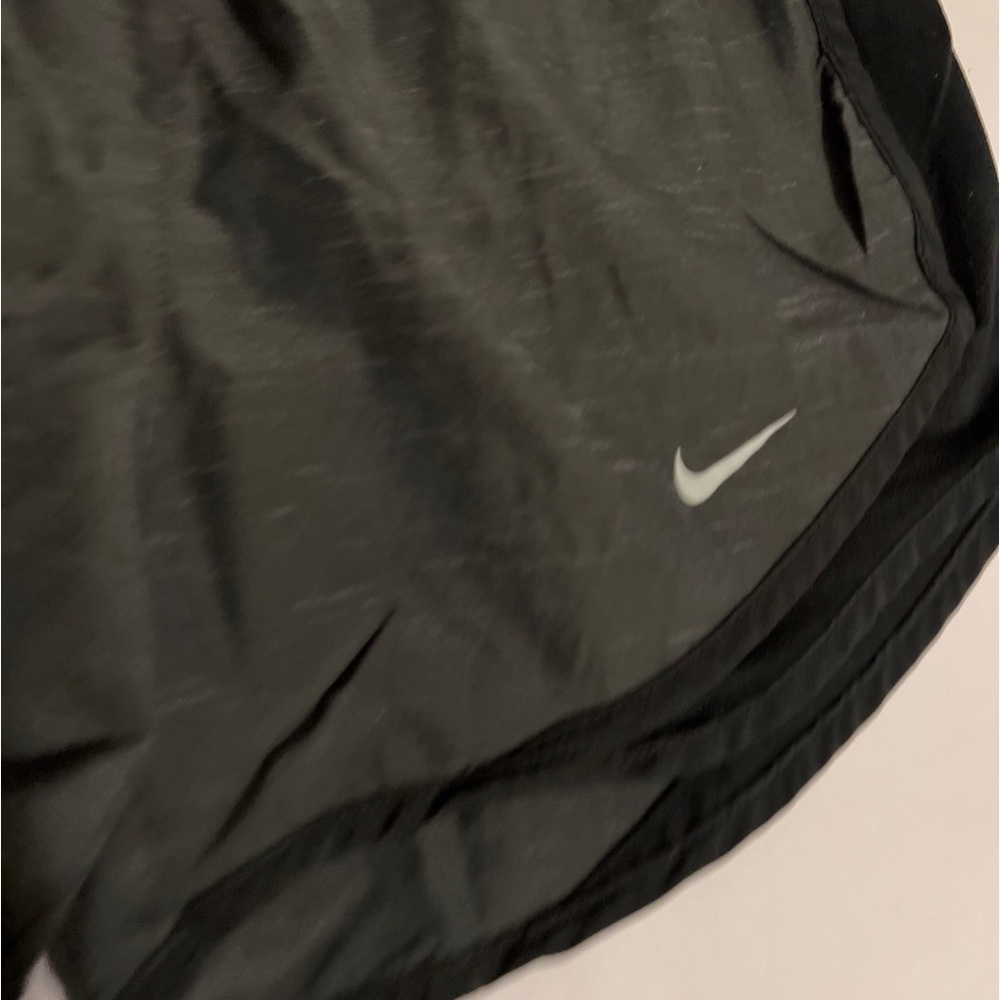Nike Shorts Women XS Dri Fit Athletic Running Gym Light Weight Performance - Picture 4 of 7